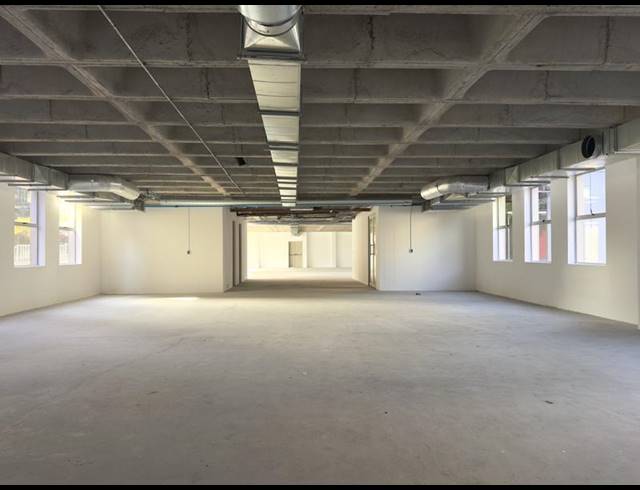 BUSINESS PROPERTY TO RENT IN RONDEBOSCH